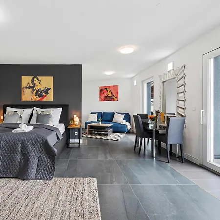 Sky9 Homes & - Vienna South Villa Vösendorf