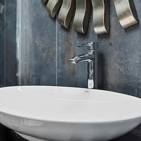 Sky9 Homes & - Vienna South *