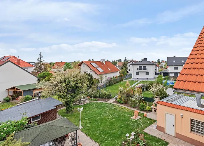 Sky9 Homes & - Vienna South Βίλα