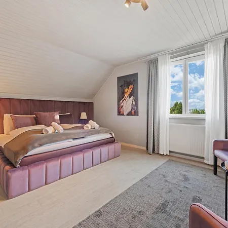 Sky9 Homes & - Vienna South