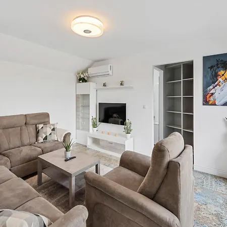Sky9 Homes & - Vienna South Villa Voesendorf