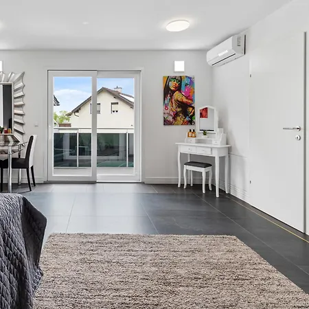Sky9 Homes & - Vienna South * Voesendorf